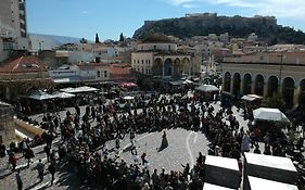 Moss - Beautiful Living In The Heart Of Athens